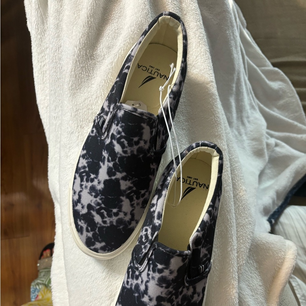 Men’s Nautical slip on tennis shoes